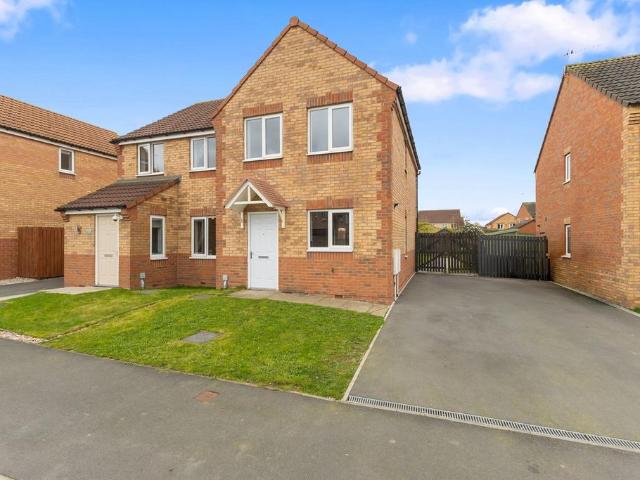 3 bedroom semi detached house for sale