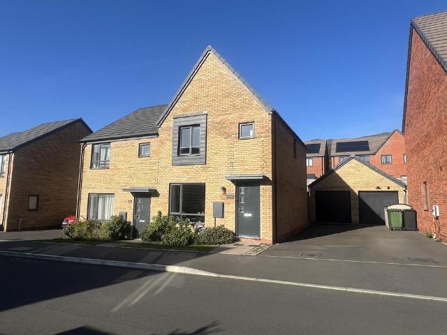 3 bedroom semi detached house for sale