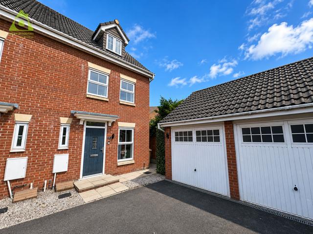 3 bedroom semi detached house for sale