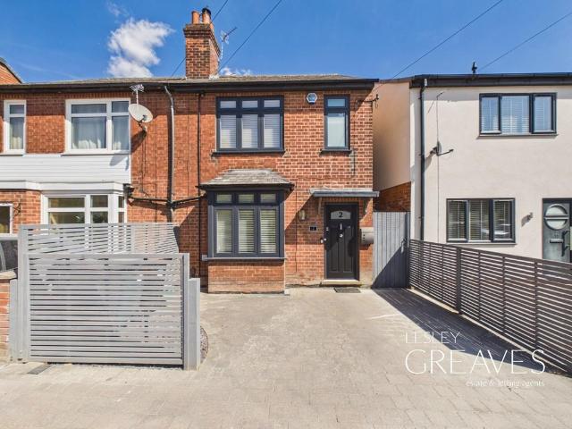 3 bedroom semi detached house for sale