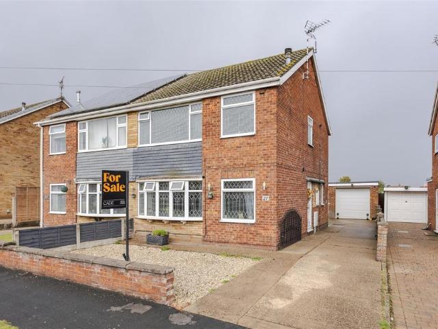 3 bedroom semi detached house for sale