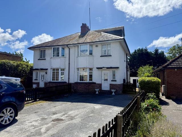 3 bedroom semi detached house for sale