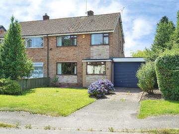 3 bedroom semi detached house for sale