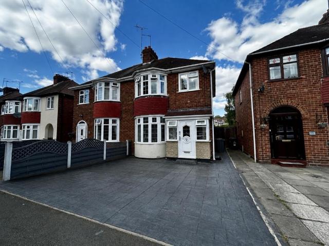 3 bedroom semi detached house for sale