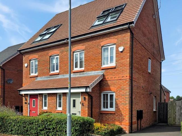 3 bedroom semi detached house for sale