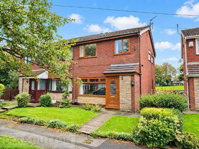 3 bedroom semi detached house for sale