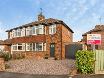 Chester, Cheshire county, Midlands - Equipped kitchen