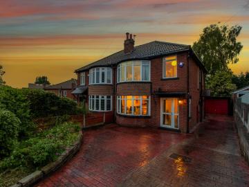 3 bedroom semi detached house for sale