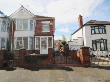Flintshire county, Wales - Garden, Equipped kitchen
