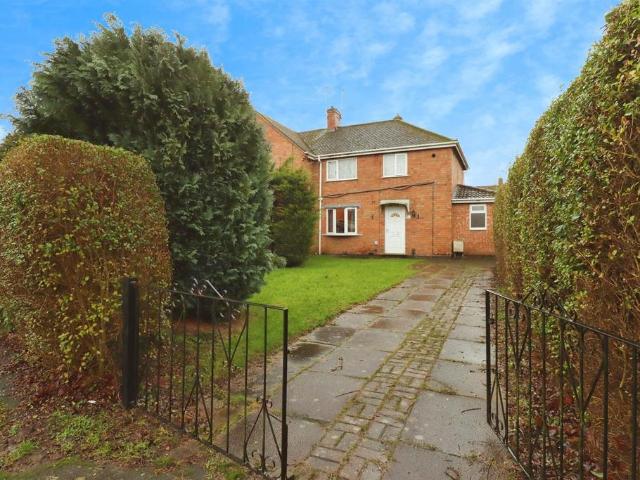 3 bedroom end of terrace house for sale
