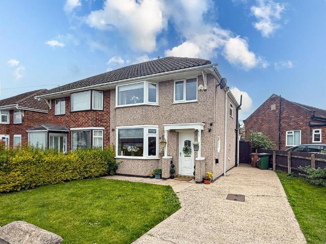 3 bedroom semi detached house for sale