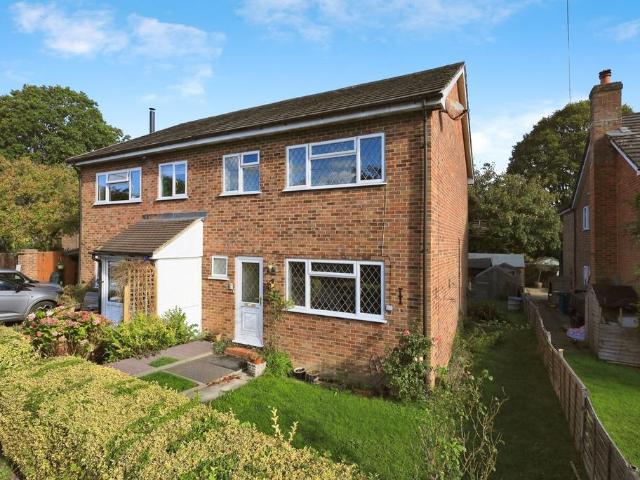 3 bedroom semi detached house for sale