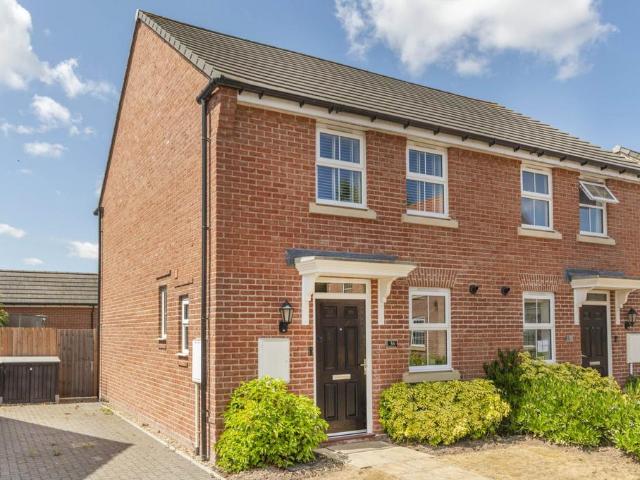3 bedroom semi detached house for sale