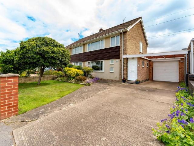 3 bedroom semi detached house for sale