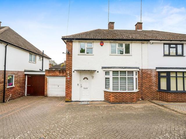 3 bedroom semi detached house for sale