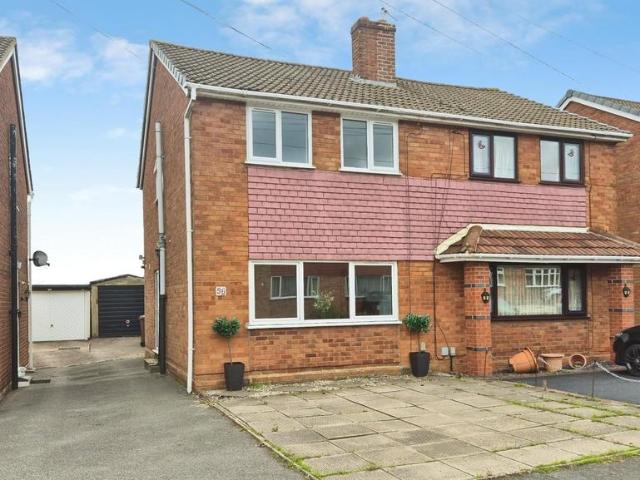 3 bedroom semi detached house for sale