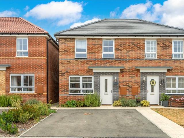 3 bedroom semi detached house for sale
