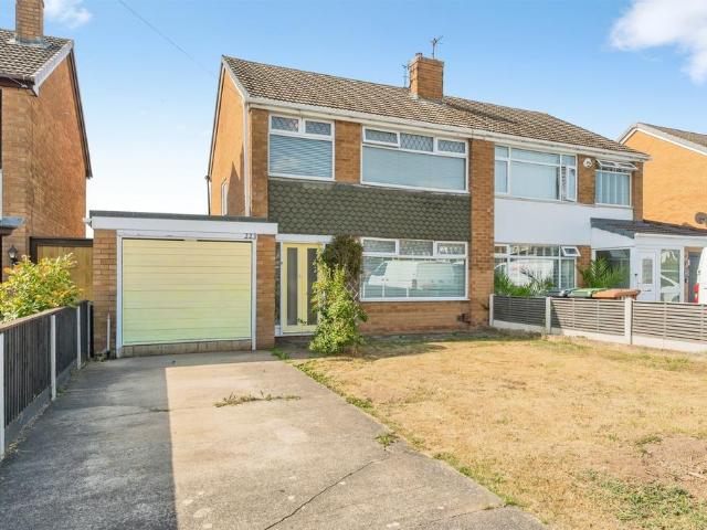 3 bedroom semi detached house for sale
