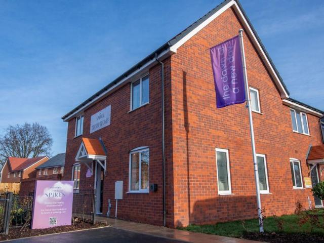 3 bedroom semi detached house for sale