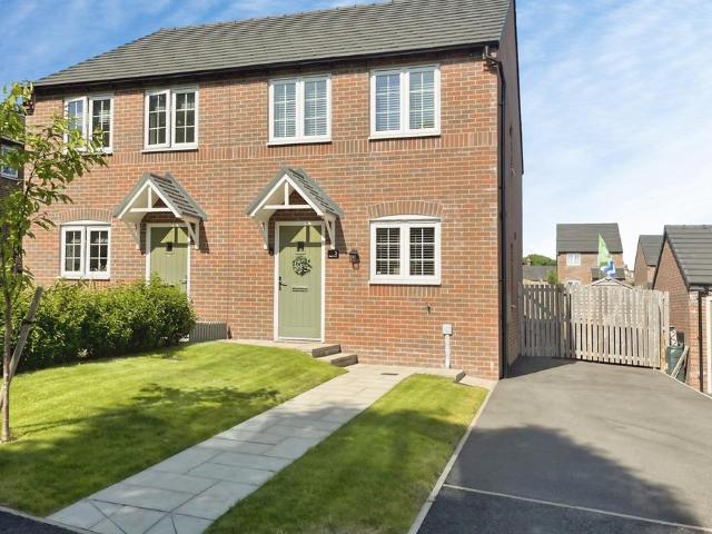 3 bedroom semi detached house for sale