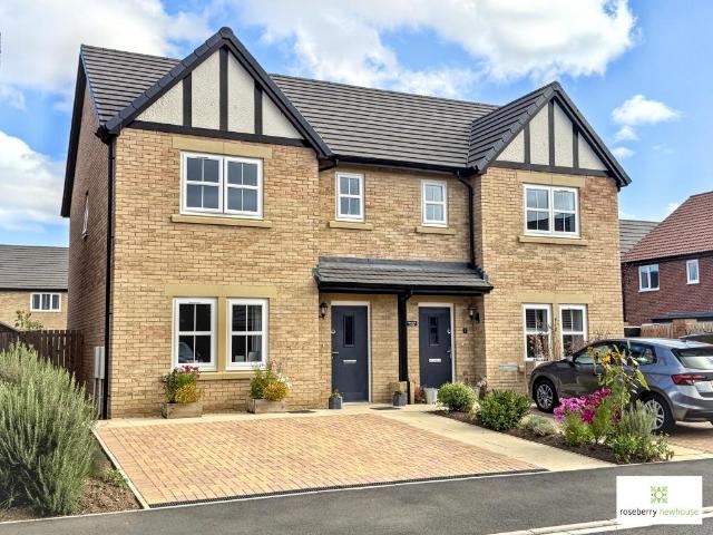 3 bedroom semi detached house for sale