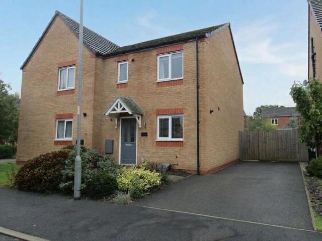 3 bedroom semi detached house for sale