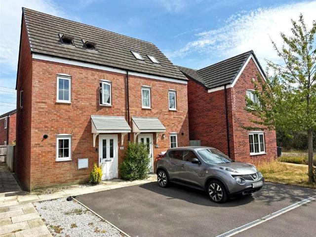 3 bedroom semi detached house for sale