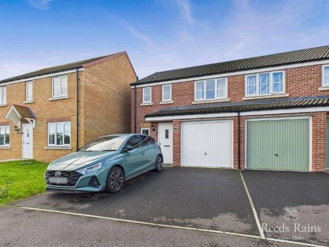 3 bedroom semi detached house for sale