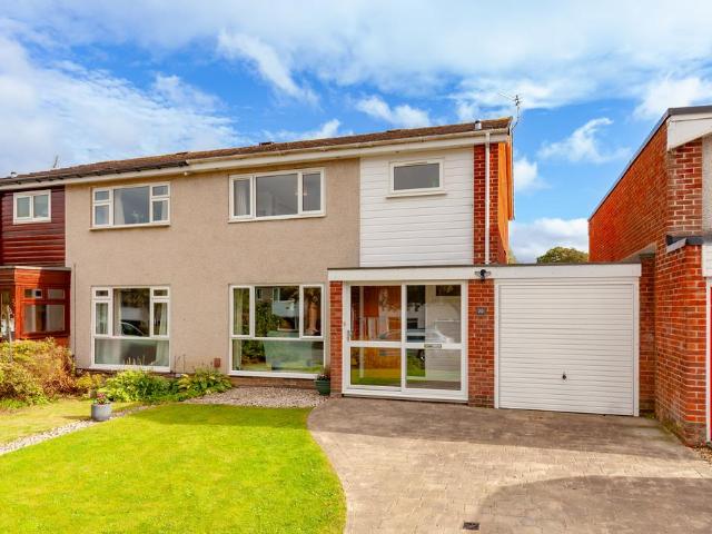 3 bedroom semi detached house for sale