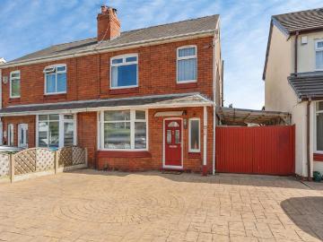 House for sale in Whitby Ellesmere Port - Equipped kitchen