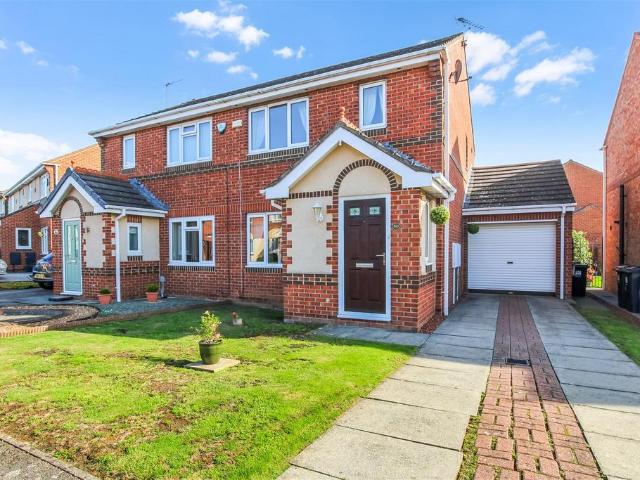 3 bedroom semi detached house for sale