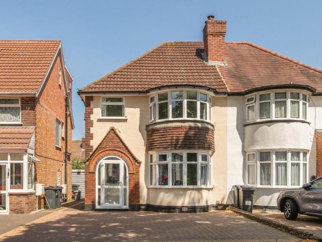 3 bedroom semi detached house for sale
