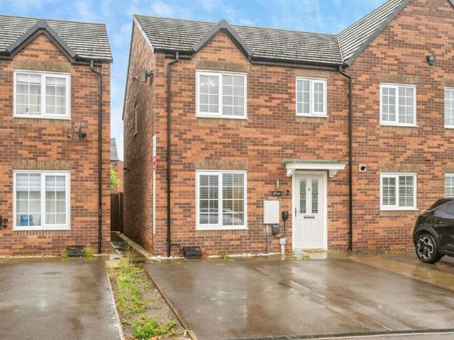 3 bedroom semi detached house for sale