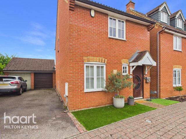 3 bedroom detached house for sale