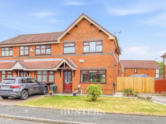 3 bedroom semi detached house for sale