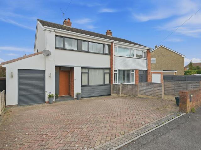 3 bedroom semi detached house for sale