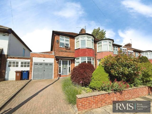 3 bedroom semi detached house for sale