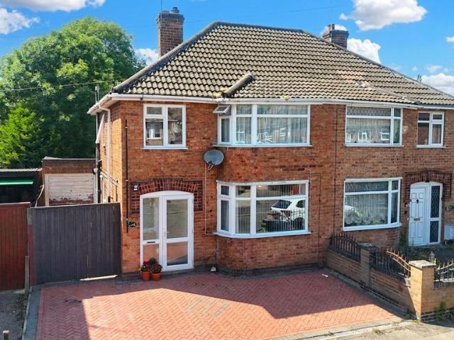3 bedroom semi detached house for sale