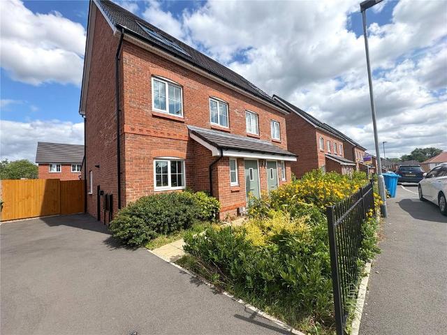 3 bedroom semi detached house for sale