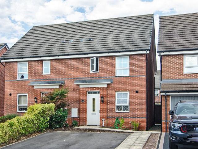 3 bedroom semi detached house for sale