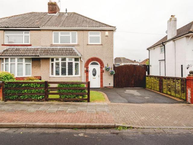 3 bedroom semi detached house for sale