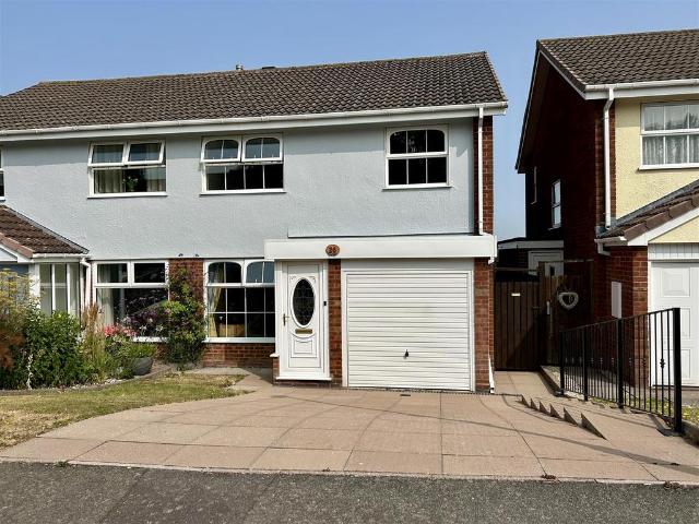 3 bedroom semi detached house for sale