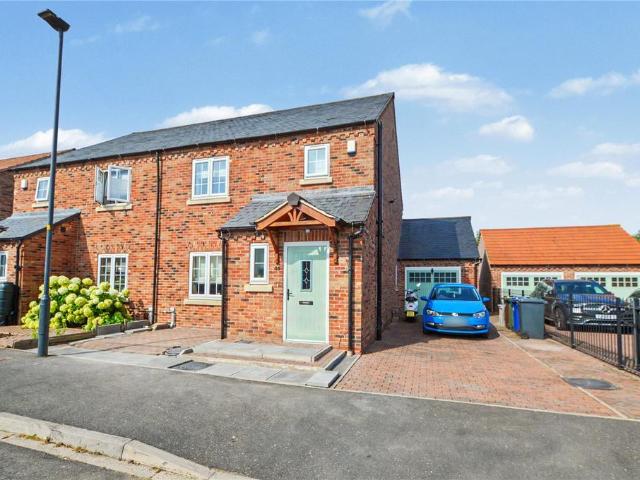 3 bedroom semi detached house for sale