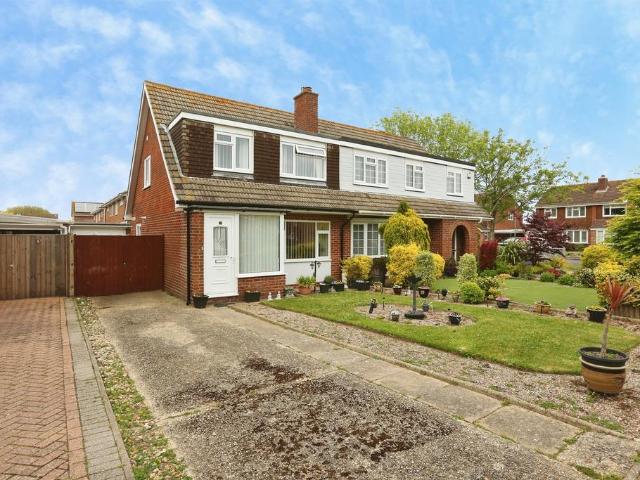 3 bedroom semi detached house for sale