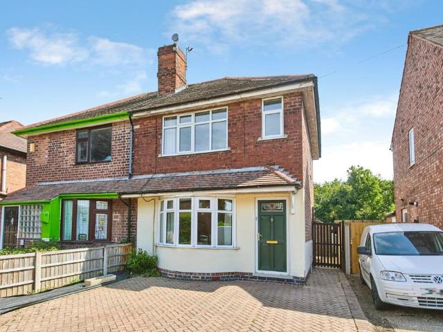 3 bedroom semi detached house for sale