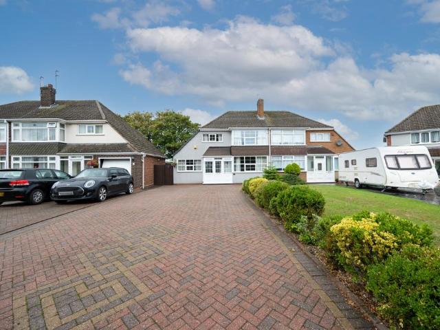 3 bedroom semi detached house for sale
