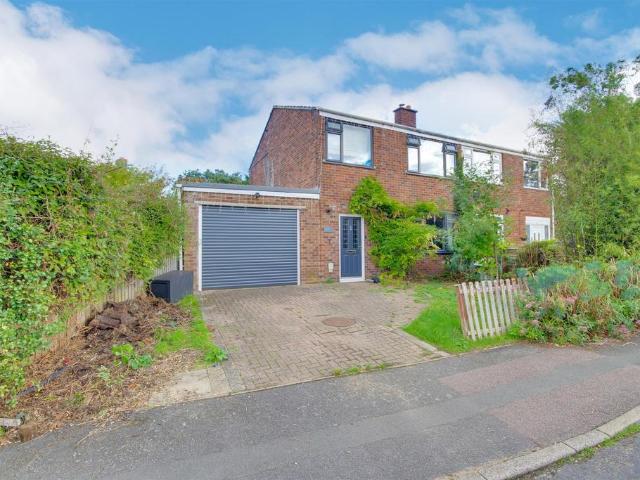 3 bedroom semi detached house for sale