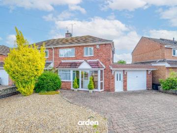 3 bedroom semi detached house for sale