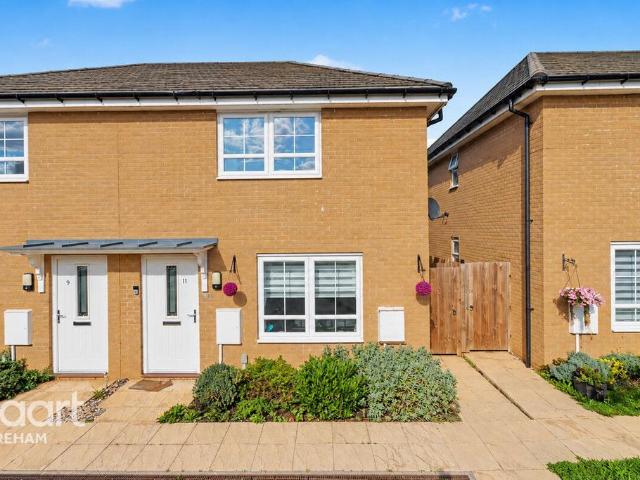 3 bedroom semi detached house for sale