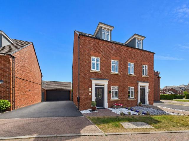 3 bedroom semi detached house for sale